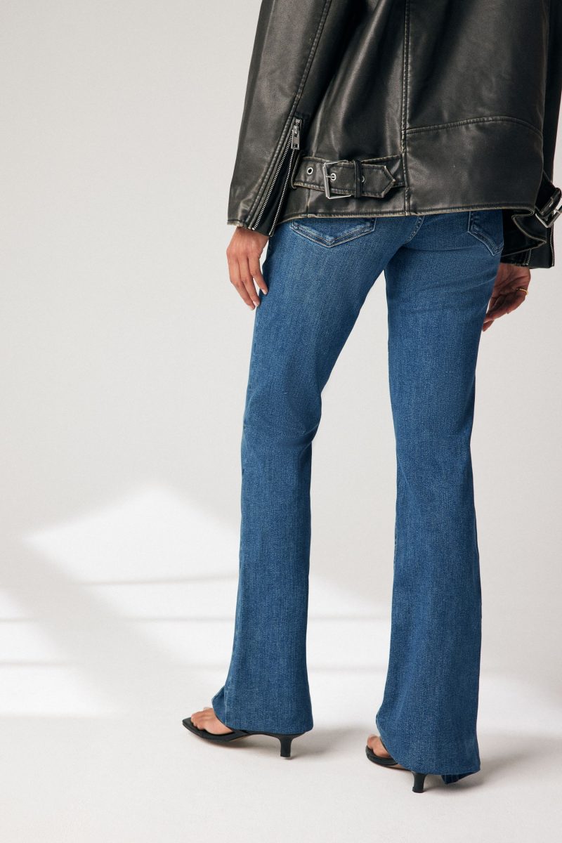 Stuf3864| Dark Blue Low Bootcut Jeans - Image 3
